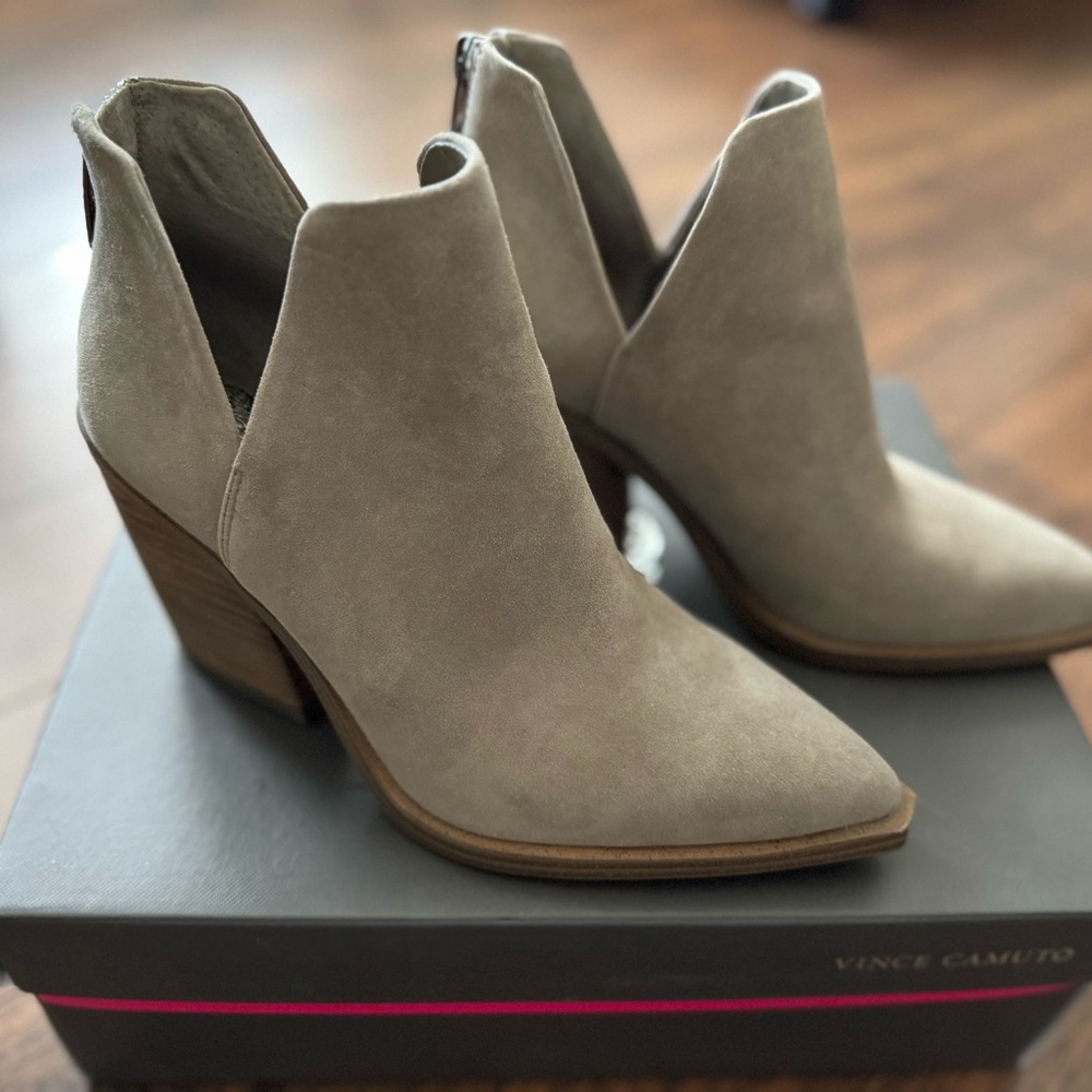 Vince Camuto Beige Suede Booties, Size 6.5